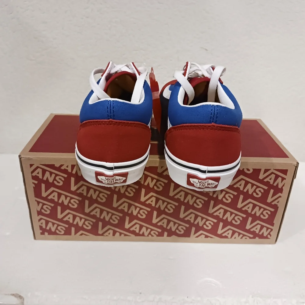 Vans - Picture 2 of 3